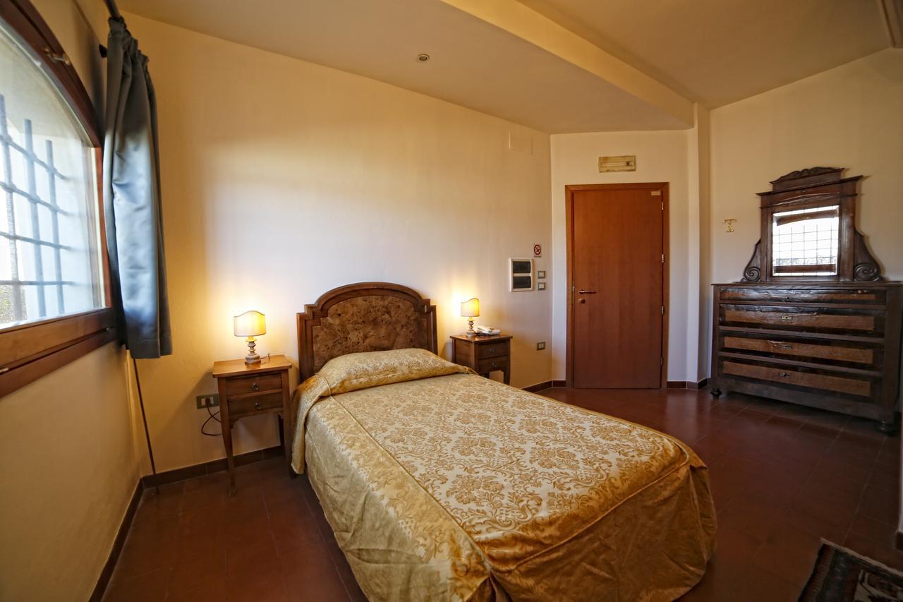 Luna Hotel
